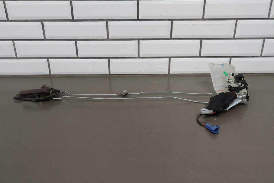 1991-1997 Toyota Land Cruiser Lexus LX450 Right Rear Door Latch 6933060060