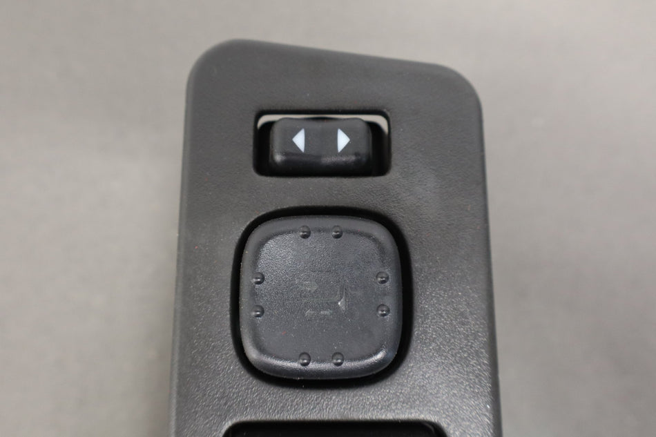 2003 Hummer H2- Front Door Switch