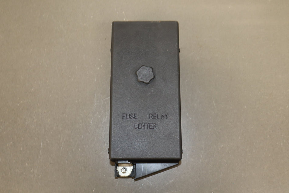 2003-2004 Chevrolet Corvette C5 - Engine Fuse Box 10316193