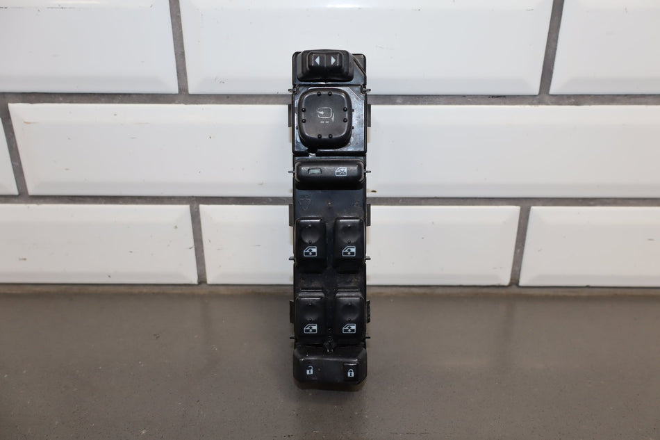 2003-2007 Hummer H2- Left Front Window Switch
