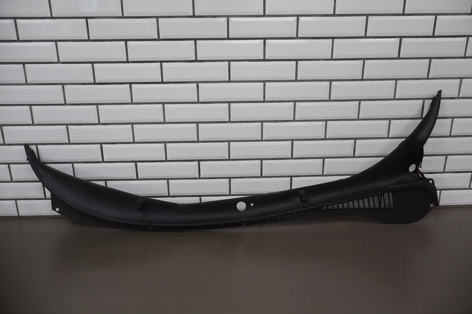 1997-2004 Chevrolet Corvette C5 Cowl Vent Panel 10446063