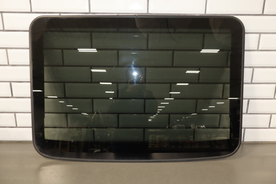 2008 Hummer H3 Roof Glass OEM