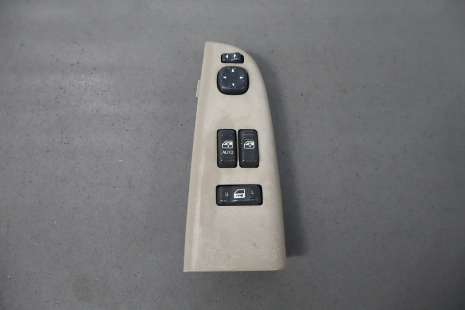 2001 GMC Sierra 2500 HD GMT800- Left Front Window Switch