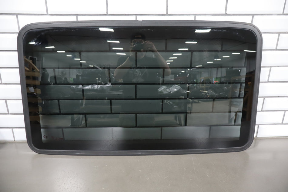 2003-2009 Hummer H2- Sunroof Glass Window 15781625