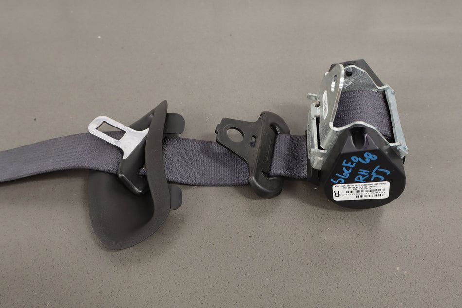 2006 Chevrolet Corvette- Front Seat Belt