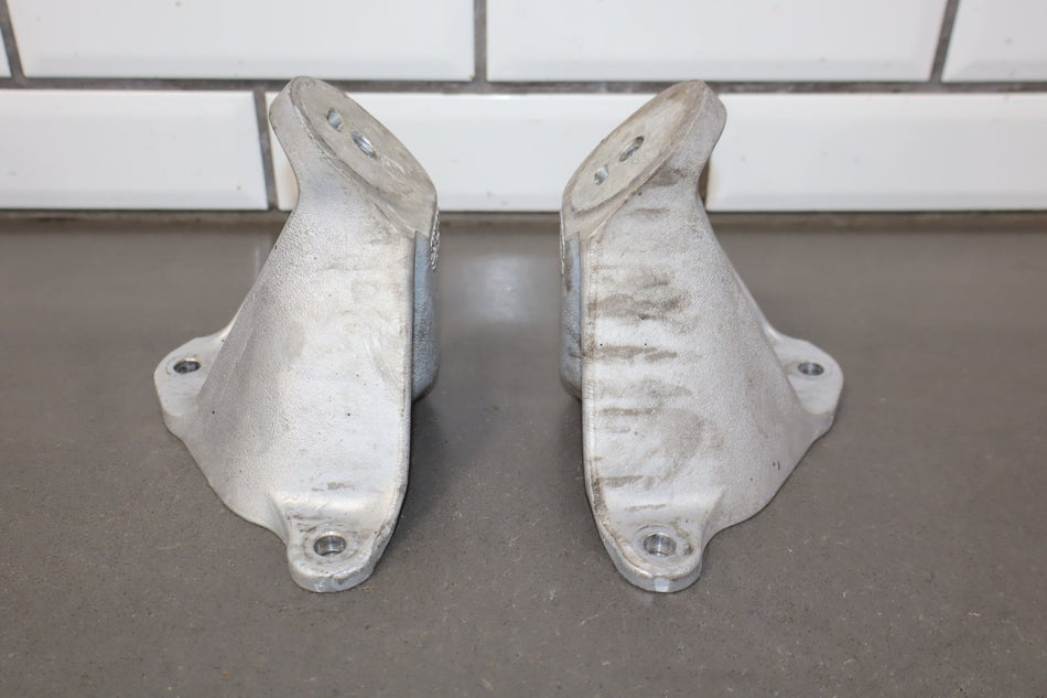 2005-2013 Chevrolet Corvette C6 LS2 LS3 LS7- Engine Mount Brackets- Pair