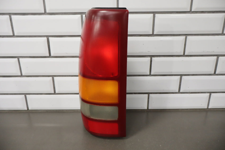 1999-2002 Chevy Silverado 99-06 GMC Sierra OE Tail Lights Lamps Set Left/Right