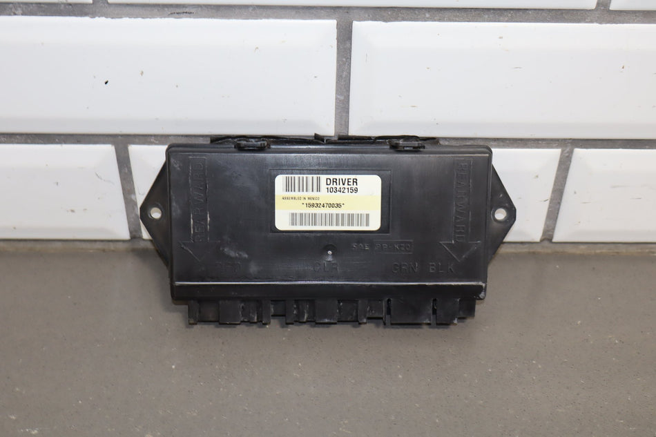 2000-2004 Chevrolet Corvette Driver Left Door Control Module 10342159