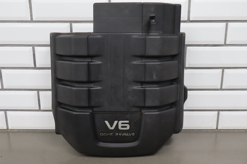 1998-2002 Isuzu Trooper 3.5L Engine Cover OEM