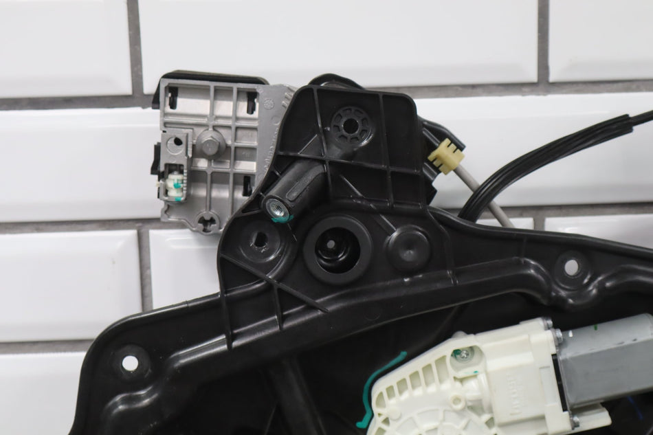 2020 Tesla Model Y- Right Rear Door Regulator