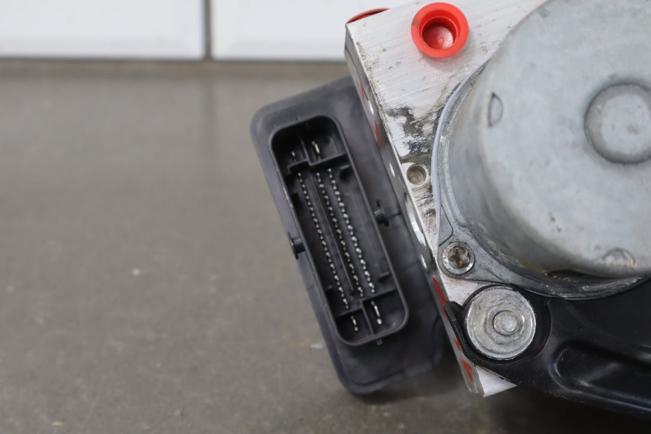2020 Tesla Model Y- ABS Brake Unit