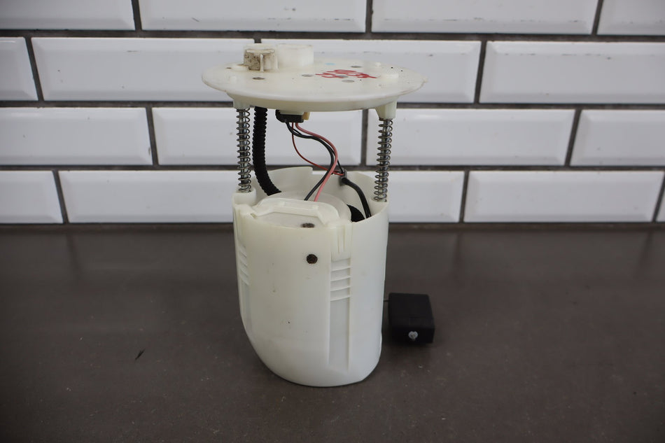 2012 Toyota Sienna Fuel Pump OEM