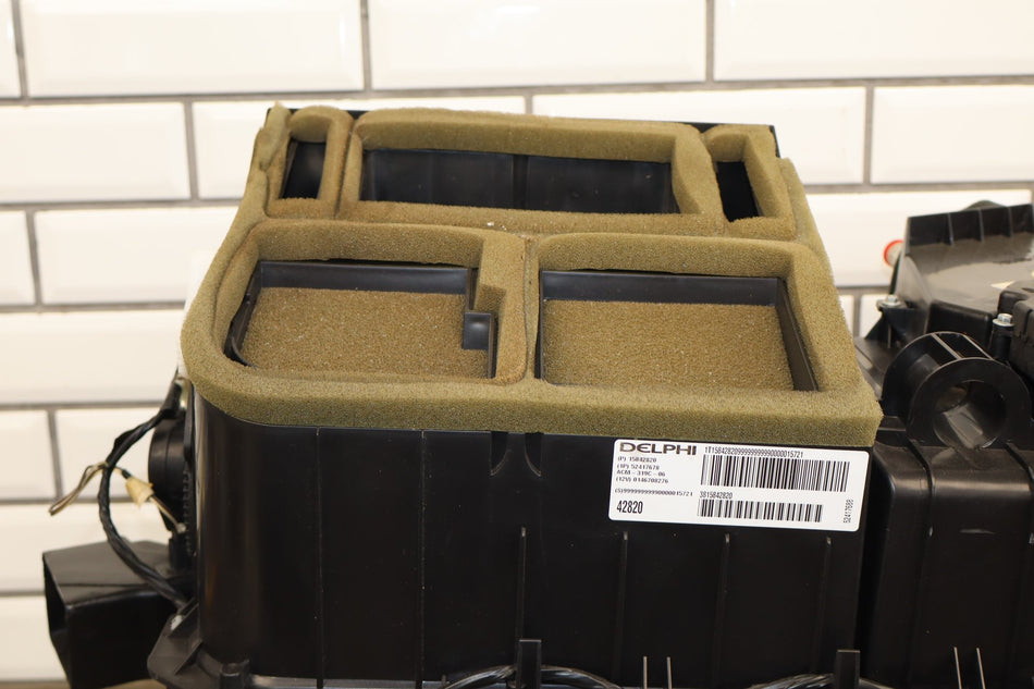 2003-07 Chevy Silverado Sierra 2500HD ATC Heater Housing Box OEM