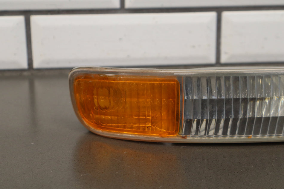 2002 GMC Sierra 2500 Right Front Lamp OEM