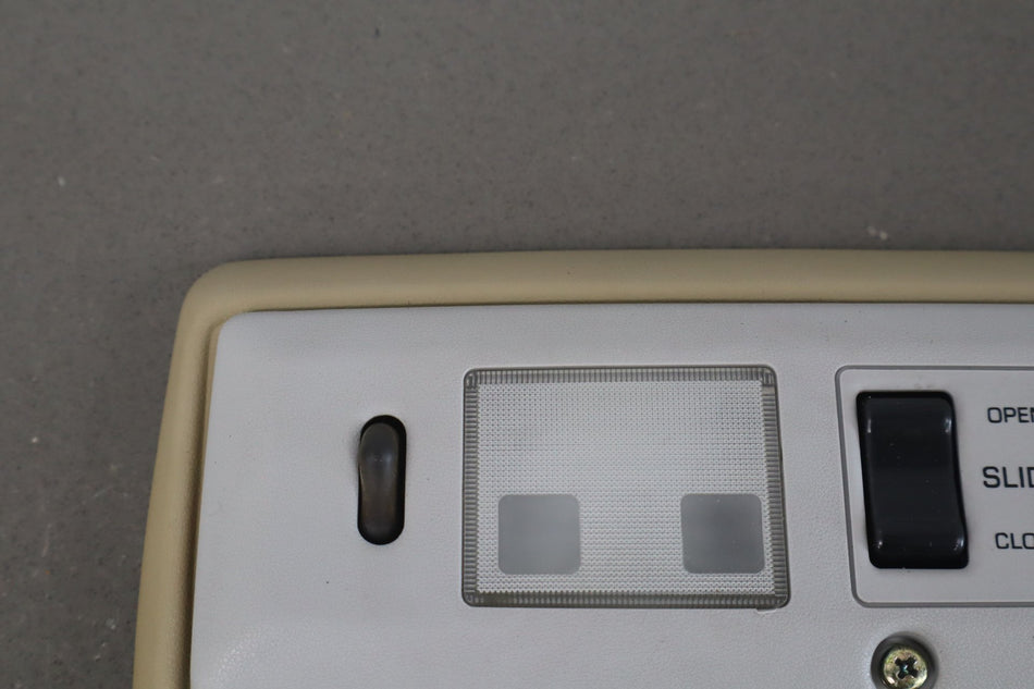 1991 Toyota Land Cruiser- Front Console