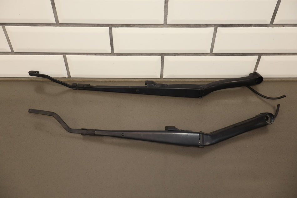 1997-2004 Chevrolet Corvette C5 Wiper Arm LH &amp; RH Pair