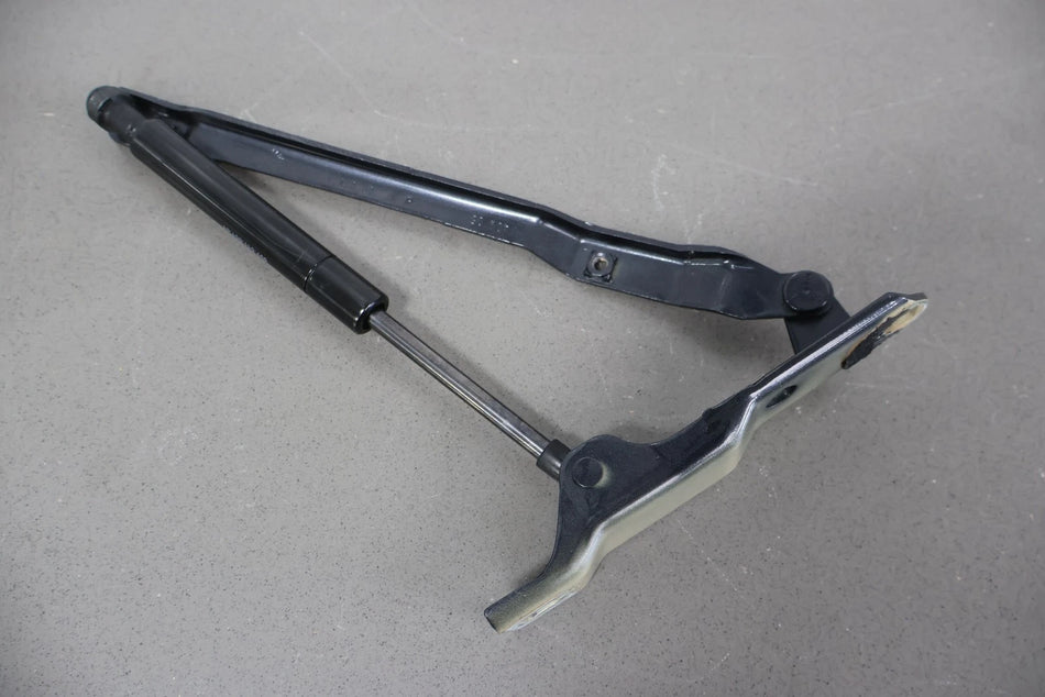 2006 Porsche Cayman- Hood Hinge