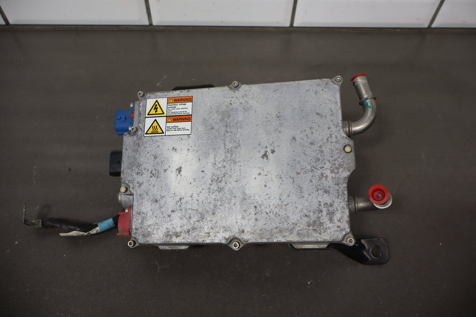 2015 Tesla Model S- DC Converter PN: 1028665-00-C
