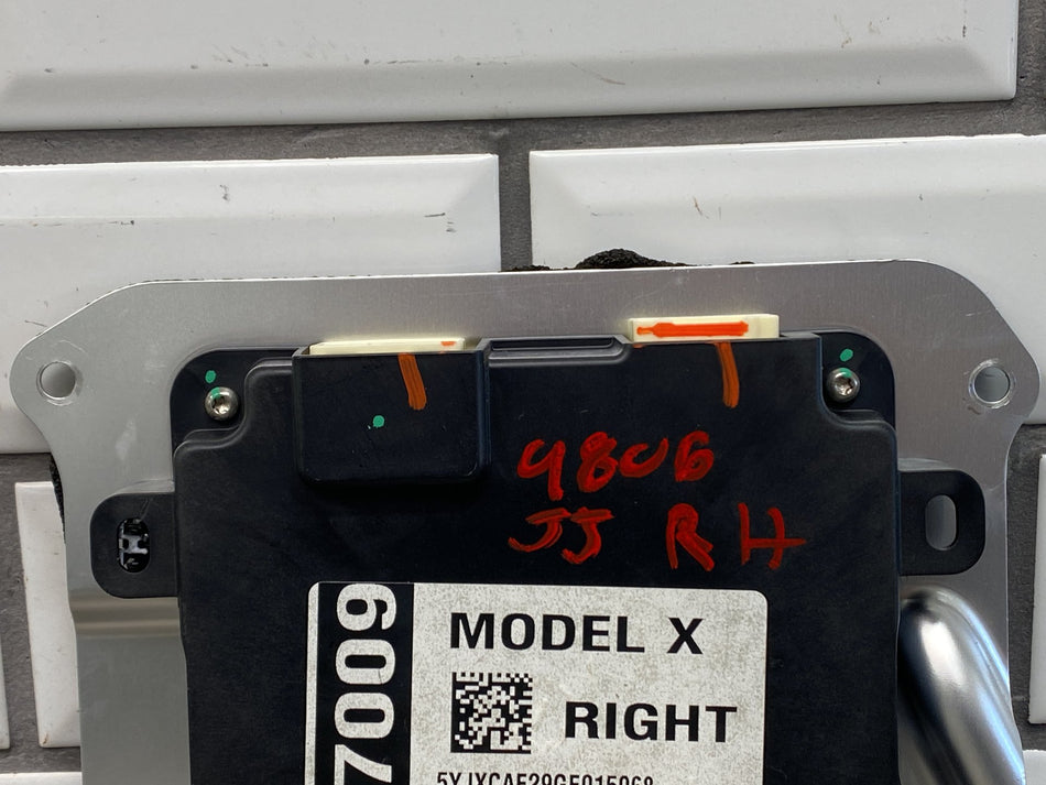 2016 Tesla Model X Right Door Control Module OEM