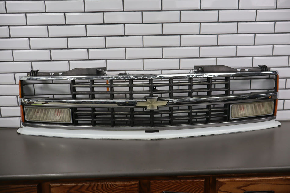 1993 CT2500 Grille OEM