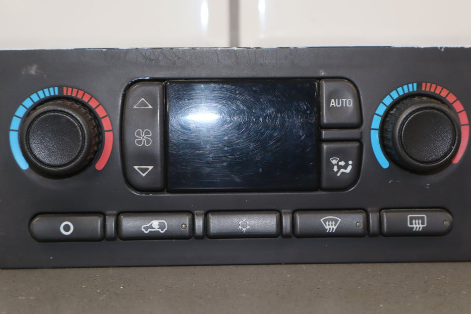 2003-2004 Hummer H2- Climate Control 15832311