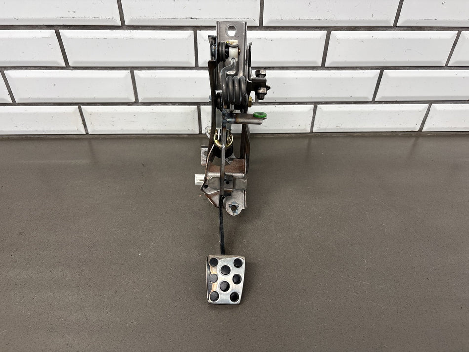 00-05 Toyota MR2 Spyder (ZZW30) Clutch Pedal with Master Cylinder Manual