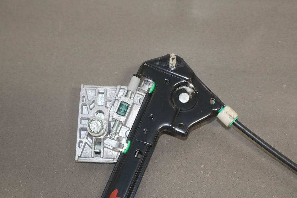 1997-2004 Chevrolet Corvette Right Front Door Regulator 10344132 OEM