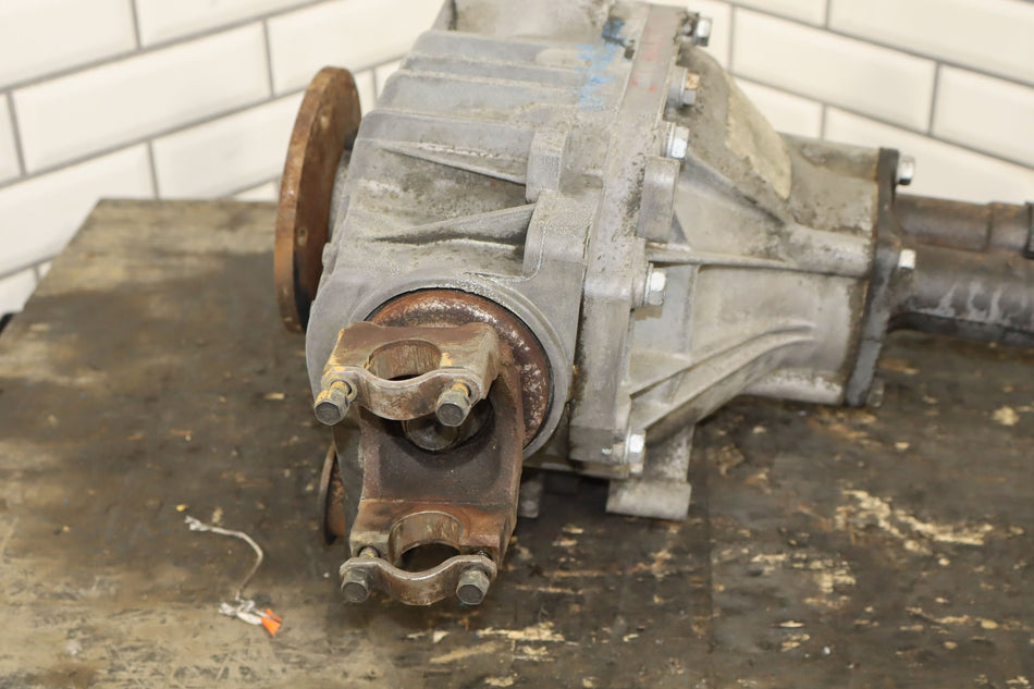 1998 Chevrolet Suburban 1500 Differential Carrier Assembly