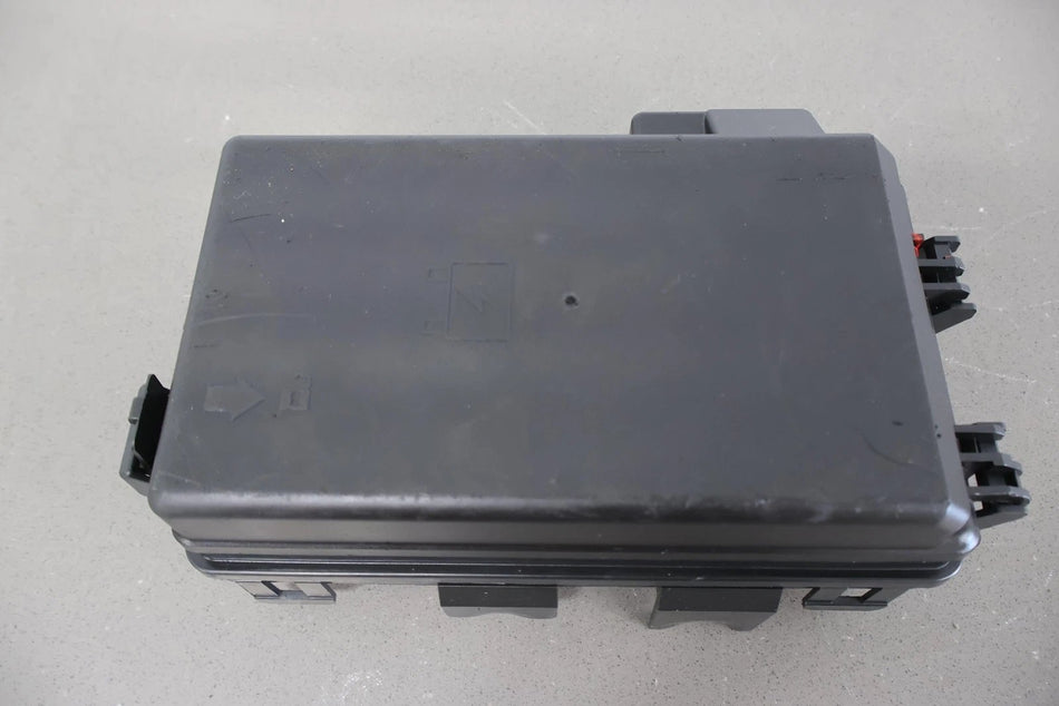 2005 Cadillac XLR- Engine Fuse Box