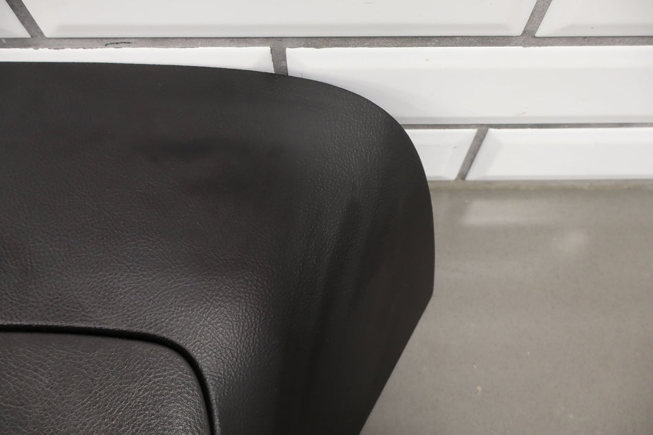 2005 Chevrolet Corvette- Front Console