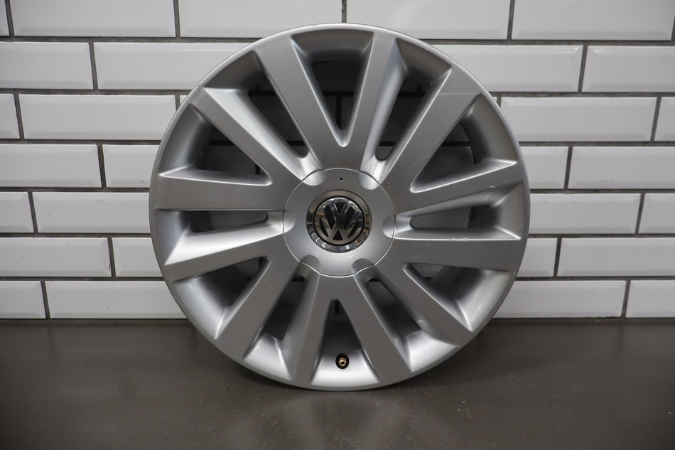 17 Inch Volkswagen Beetle Wheel Rim Factory OEM 69892 2006-2011 Silver