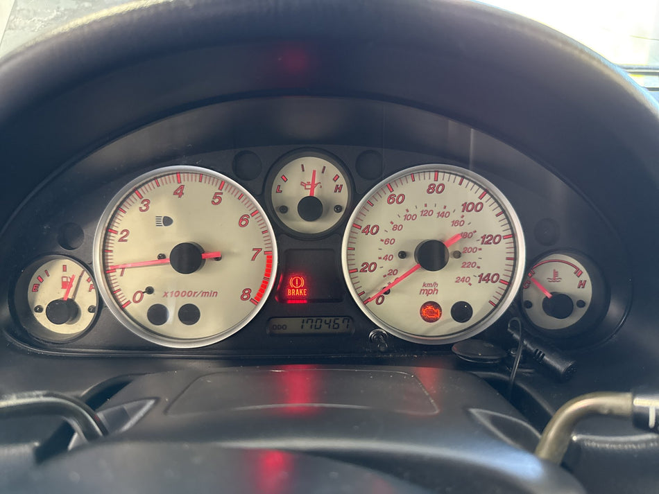2004-2005 Mazda MX-5 Miata NB Instrument Gauge Cluster White Face 170k