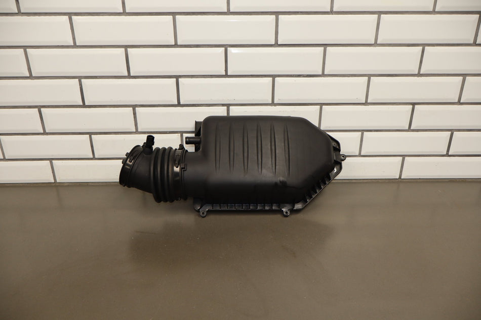 15-23 Dodge Charger Challenger 6.4L SRT 392 Air Filter Box Upper w/ Tube