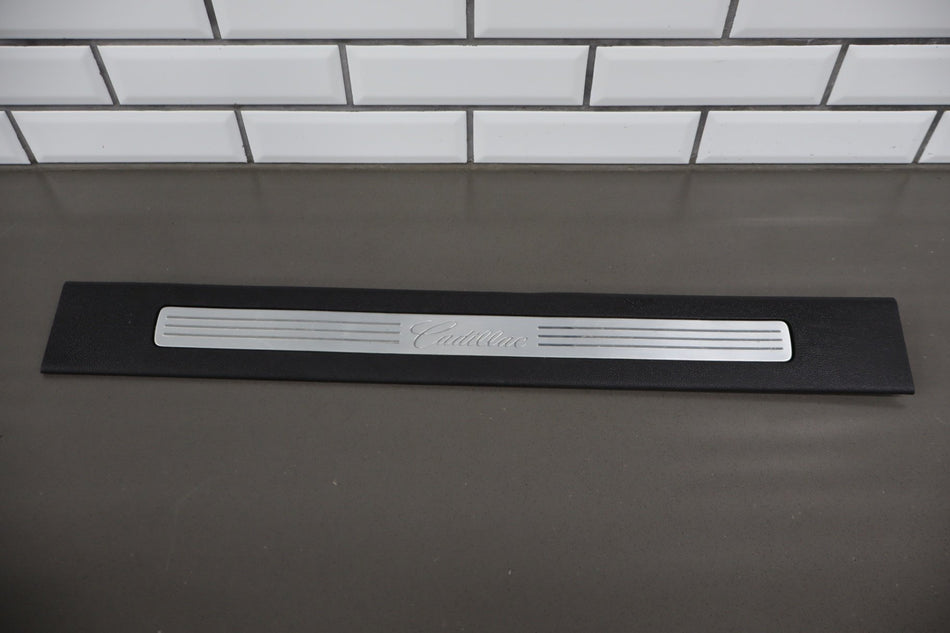 2009 Cadillac Escalade ESV Sill Plates OEM