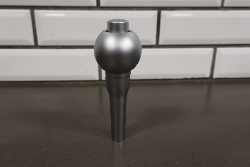 2005 Chevrolet SSR- Shift Knob