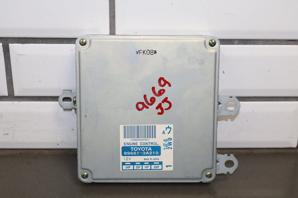 1995-1999 Toyota Crown 1JZ-GE VVT-i ECU Engine Computer OEM 89661-3A210