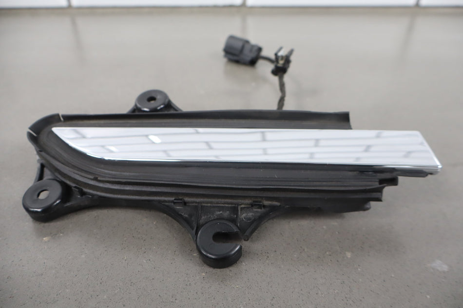 16-20 OEM Tesla Model X Front Right Passenger Exterior Door Handle Chrome