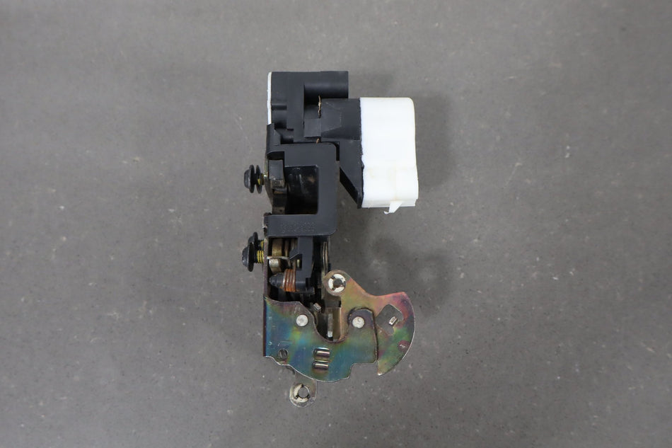 2000 Chevrolet Corvette- Left Front Door Latch