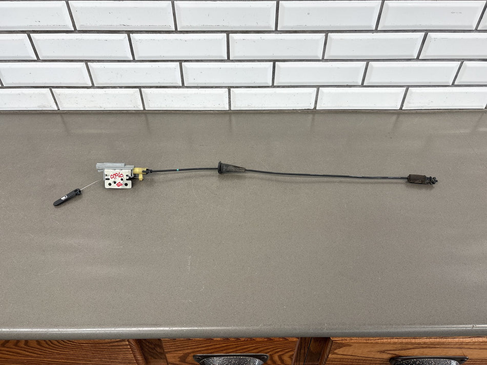 2005-2013 C6 Corvette Coupe Fuel Door Lock Actuator Release Cable 25744292