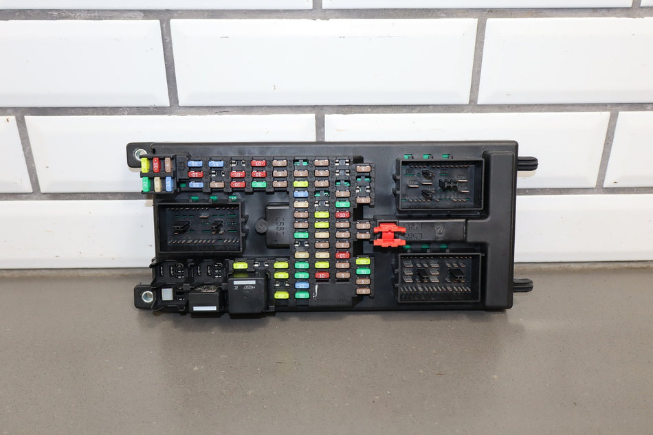 2012 Jaguar XJ L Portfolio 5.0L Cabin Fuse Box