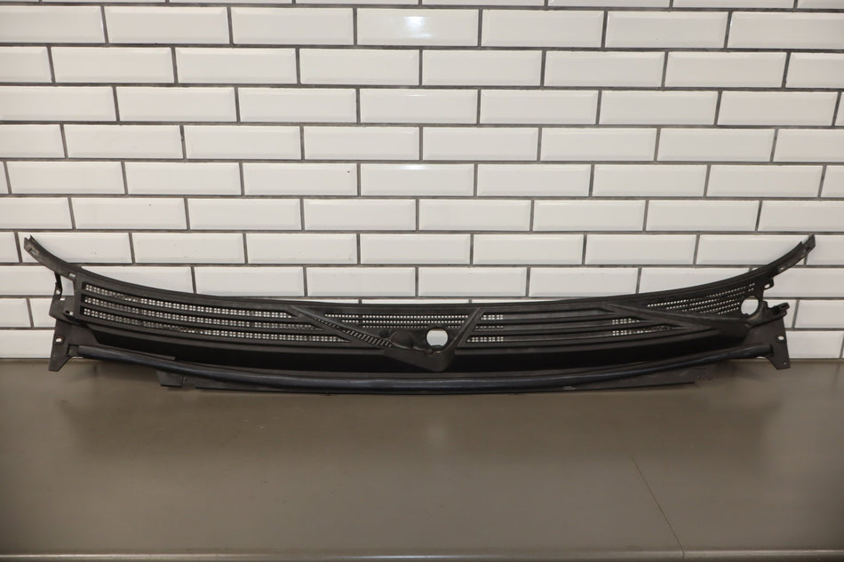 2013 Chevrolet Suburban GMT900- Cowl Vent Panel