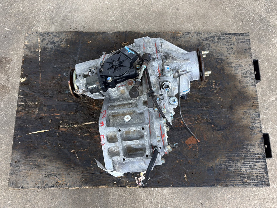 1998-2002 Lexus LX470 Transfer Case 361306A221 OEM