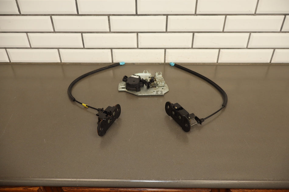 2003-2009 Hummer H2 Rear Hatch Latches W/ Release Cables