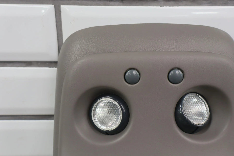 2001 Chevrolet Silverado 3500- Front Console