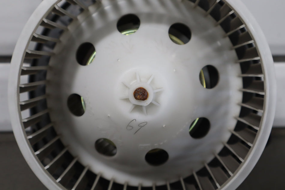 2002-2004 Infiniti M45 Blower Motor OEM