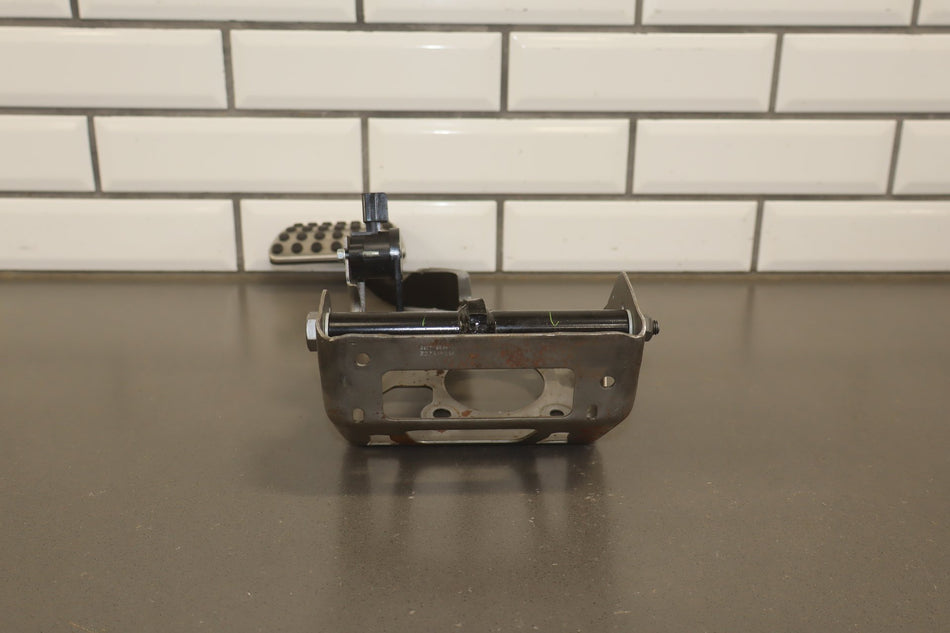 2015-2023 Dodge Challenger Pedals OEM