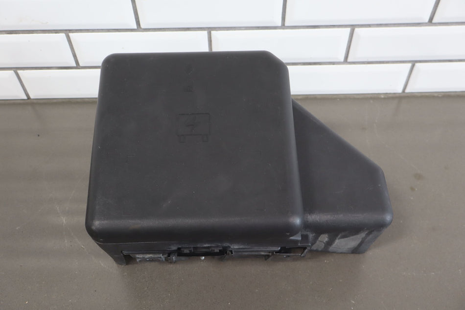 2003 Hummer H2- Engine Fuse Box