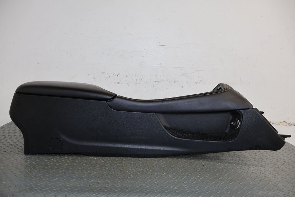 08-23 Dodge Challenger Floor Console (Black)
