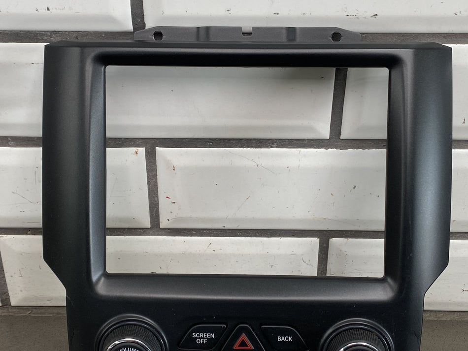 13-18 Ram 1500 Climate Control OEM 8.4" U-Connect