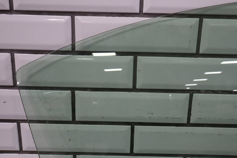 02-10 Lexus SC430 Z40 Right Front Door Window Glass